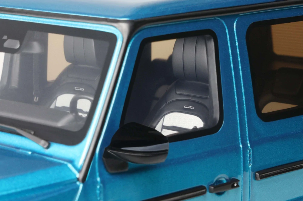 Mercedes-Benz G 63 AMG 2024 Hyper blue magno 1:18 GT Spirit