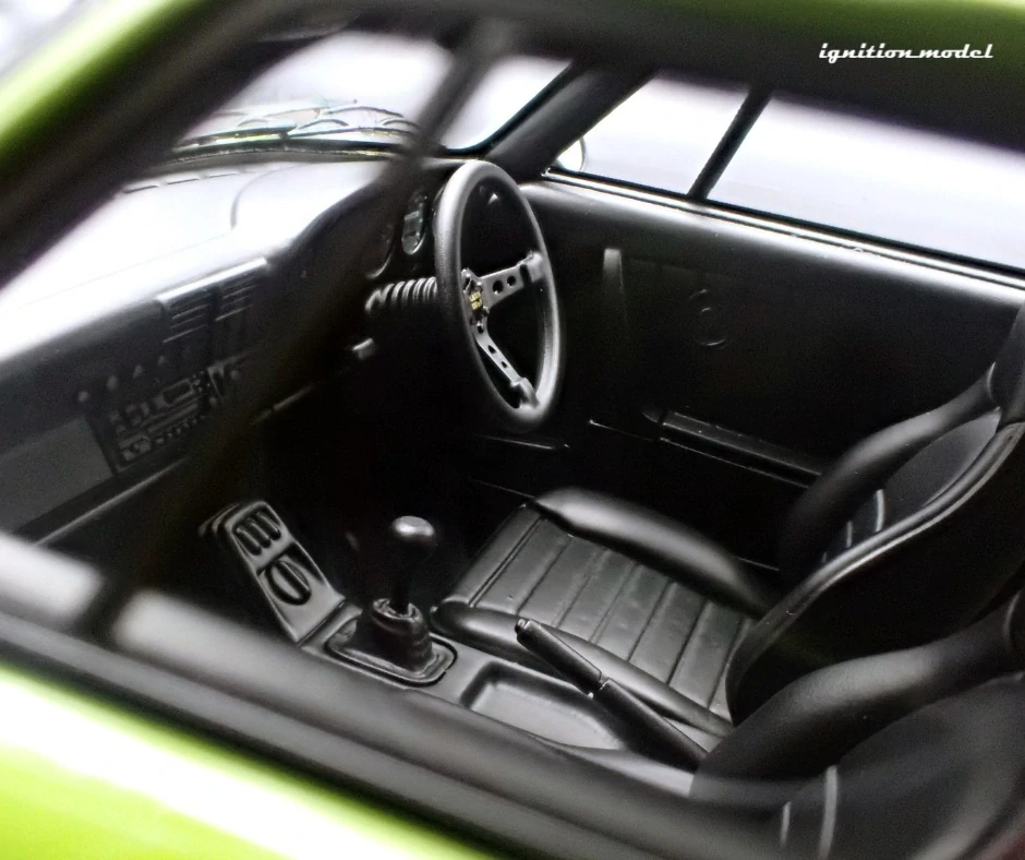 Porsche RWB Backdate green 1:18 Ignition Model