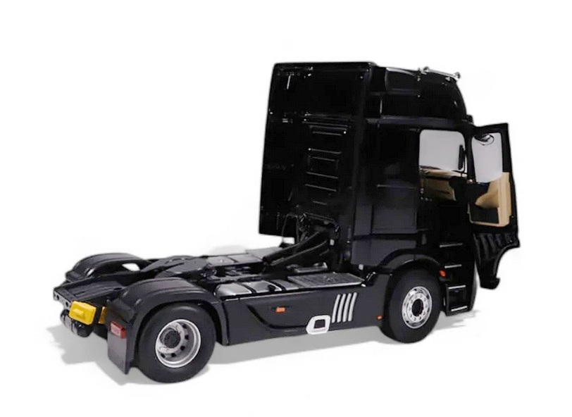 Mercedes-Benz Actros L black + Lohr Autotransporter 1:18 NZG