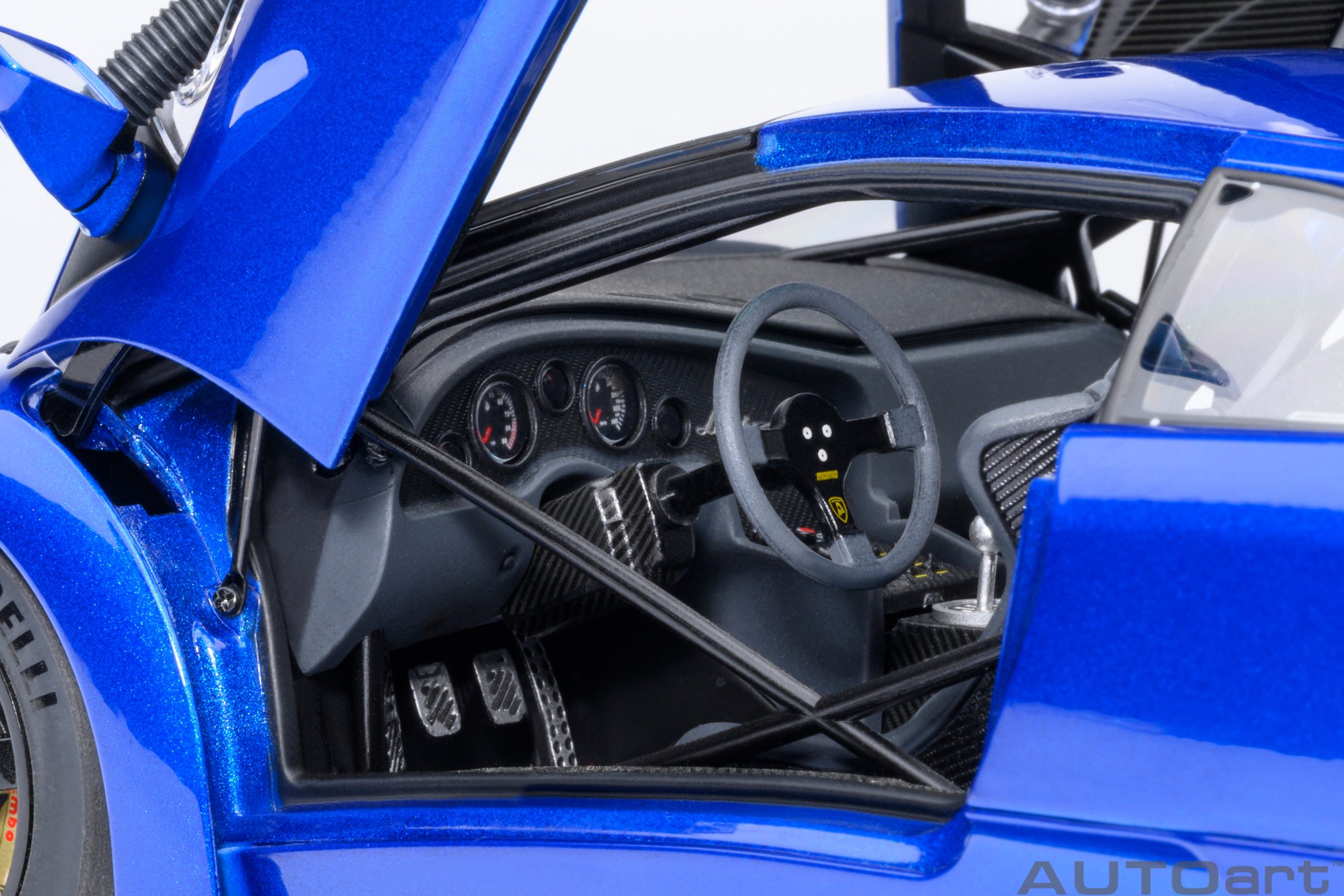 Lamborghini Diablo GT-R 1999 Monterey blue 1:18 AUTOart