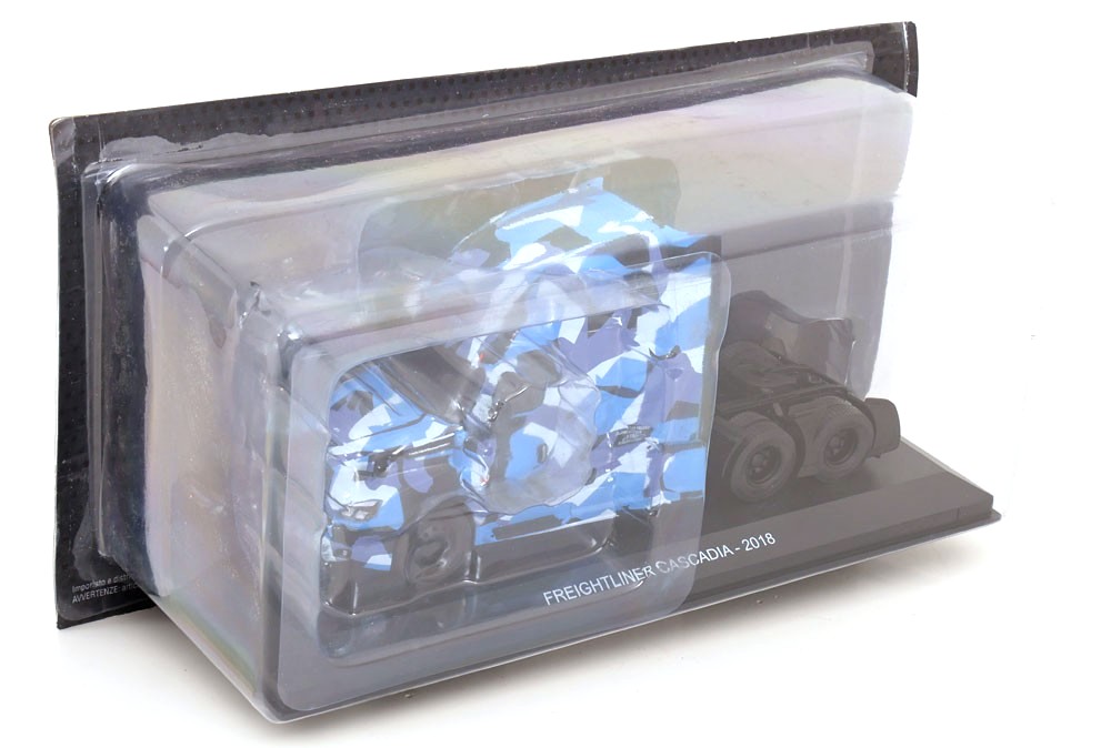 Freightliner Cascadia Truck 2018 blue/camouflage 1:43 Hachette
