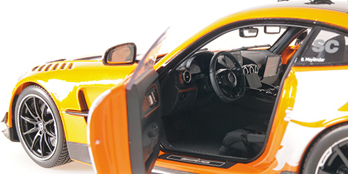Mercedes-AMG GT Black Series Safety Car Formula 1 Silverstone 2025 orange 1:18 Minichamps 