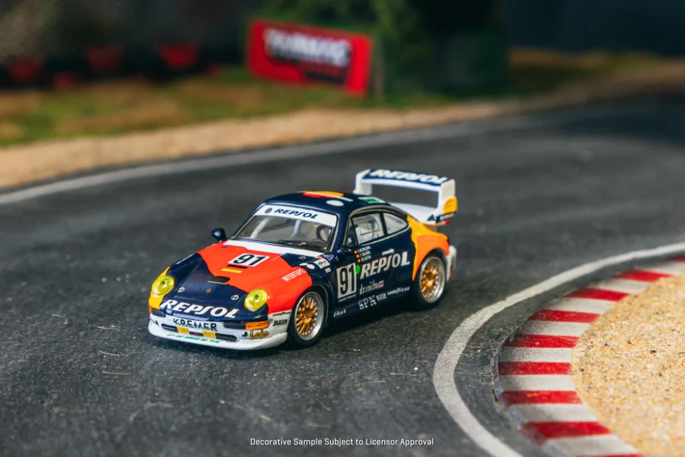 Porsche 911 GT2 #91 24h Le Mans 1995 1:64 Tarmac
