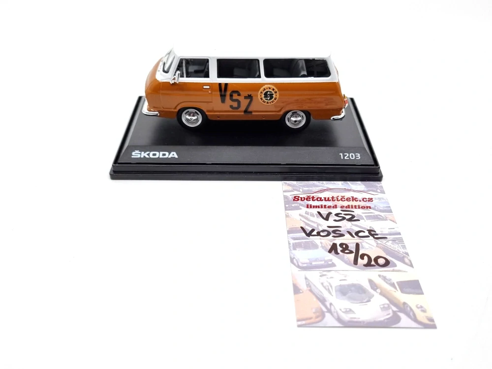 Škoda 1203 Dukla Trenčín limitovaná edice "Hokej 88" 1:43 Svět autíček