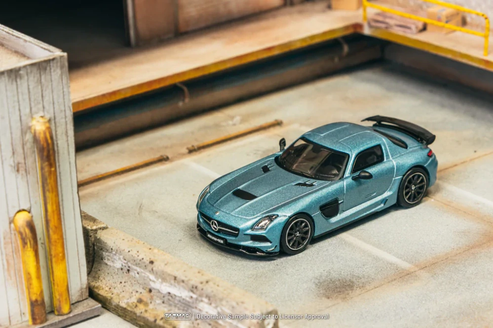 Mercedes-Benz SLS AMG Coupé Black Series matte blue 1:64 Tarmac