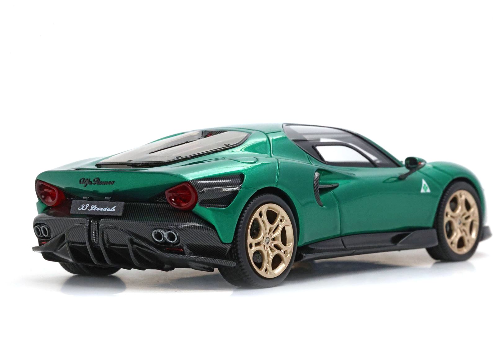 Alfa Romeo 33 Stradale Verde Montreal 1:43 B.B.R.