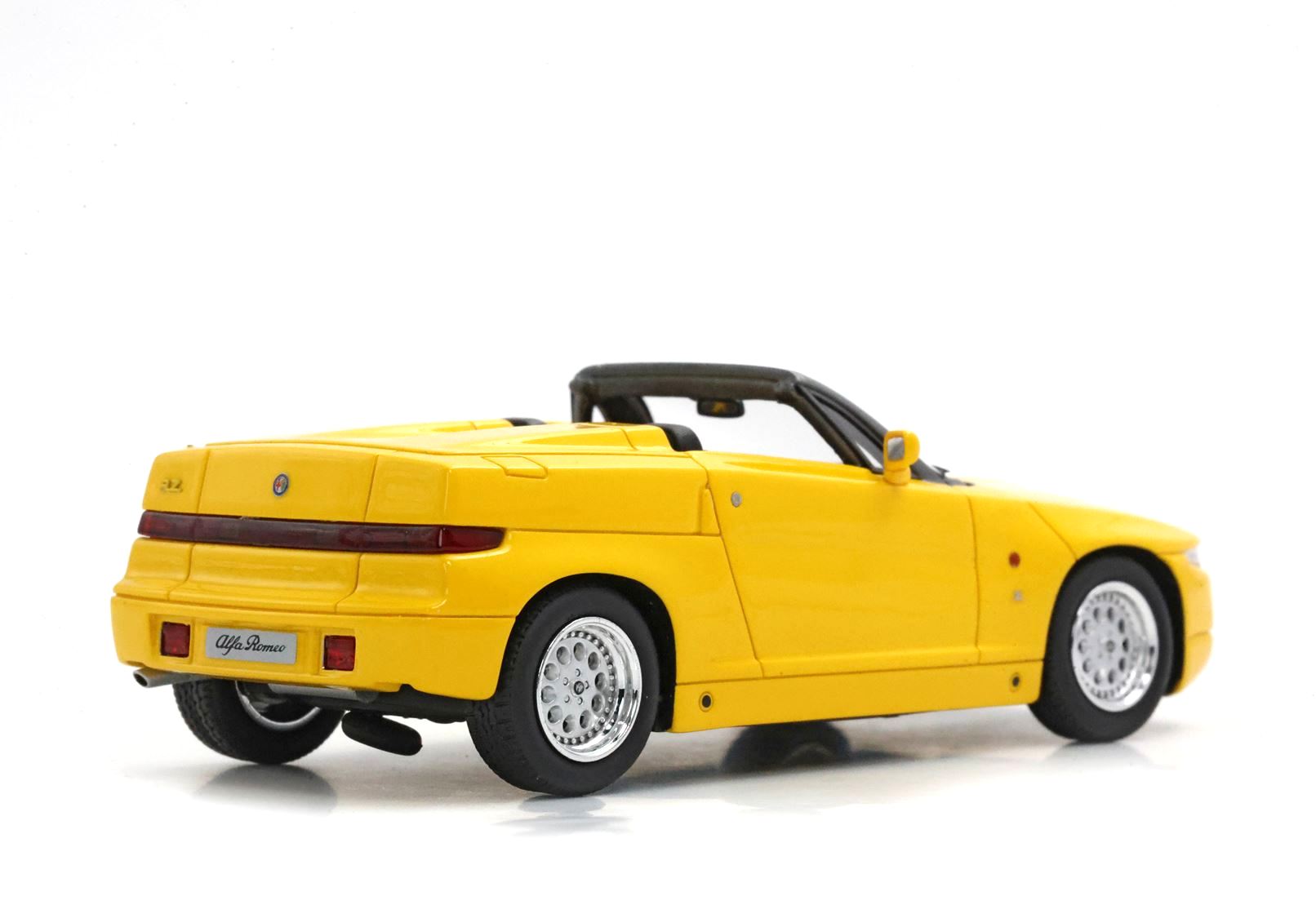 Alfa Romeo RZ Roadster Yellow 1:43 B.B.R.