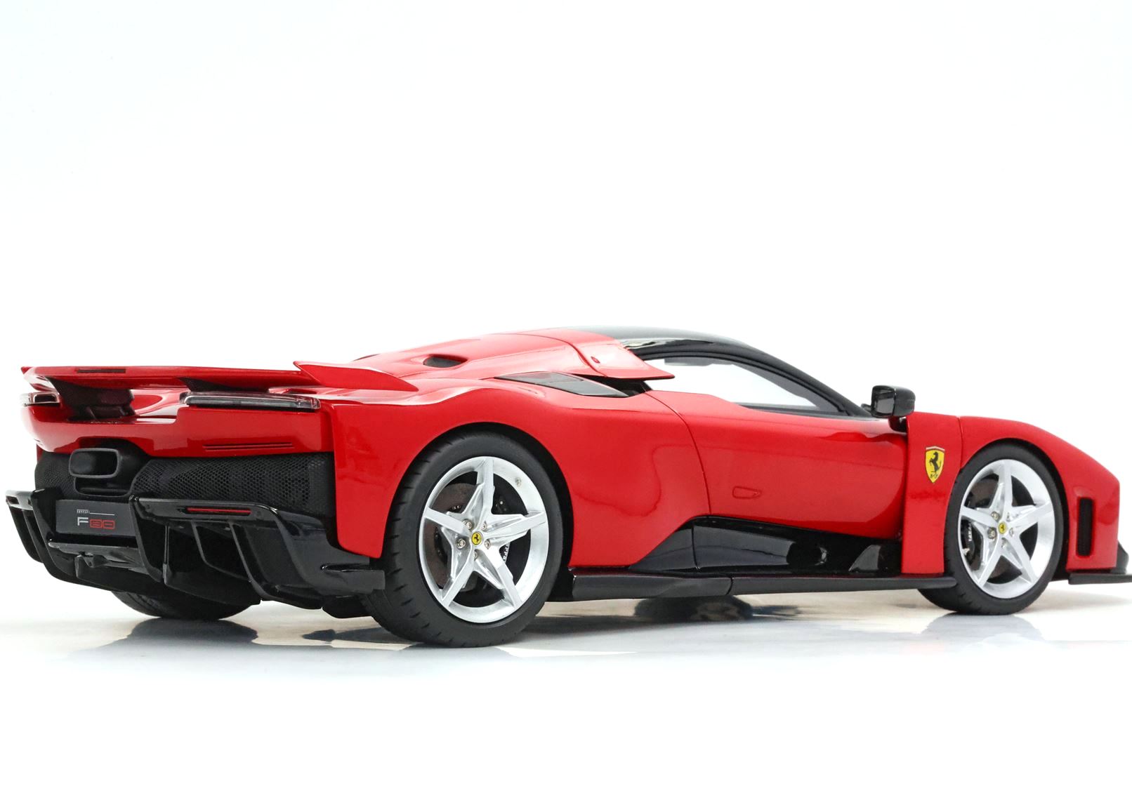 Ferrari F80 Rosso Corsa silver wheels 1:18 B.B.R.
