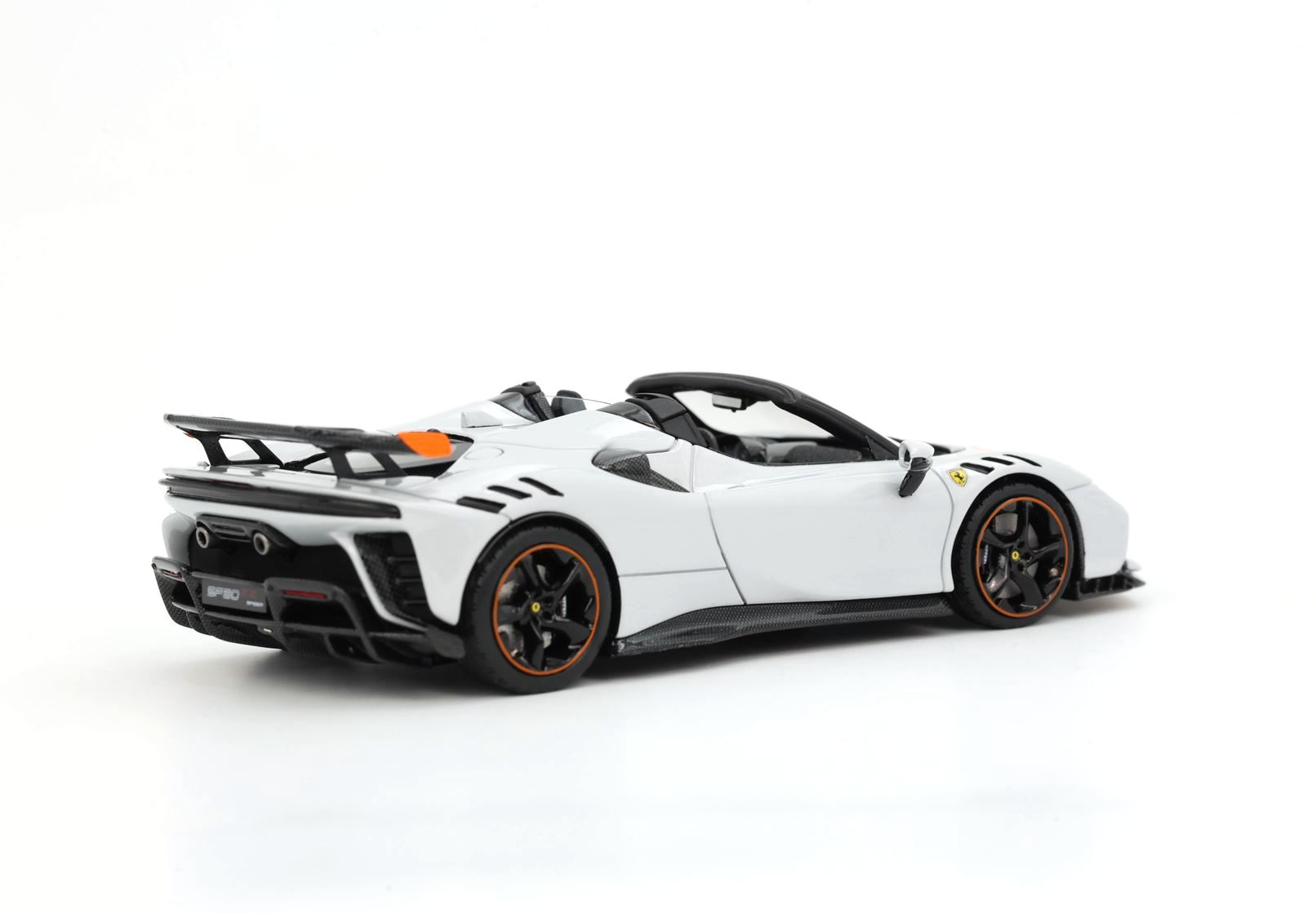 BBR BBRC286C Ferrari SF90 XX Spider Arctic White 1/43