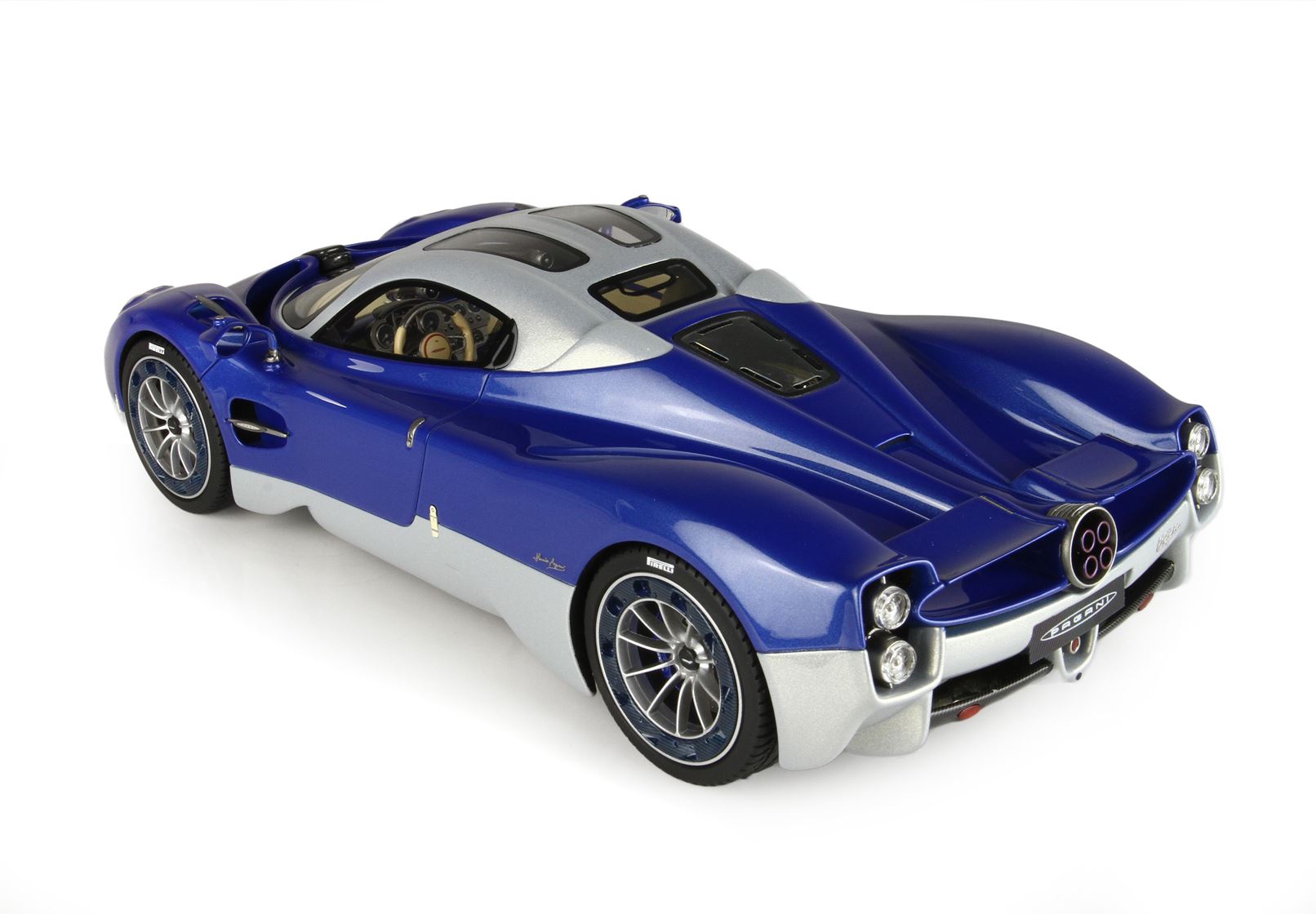Pagani Utopia Blue Metallizzato 1:18 B.B.R. 