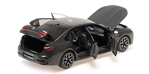 BMW i7 M70 G70 2024 grey metallic 1:18 Minichamps