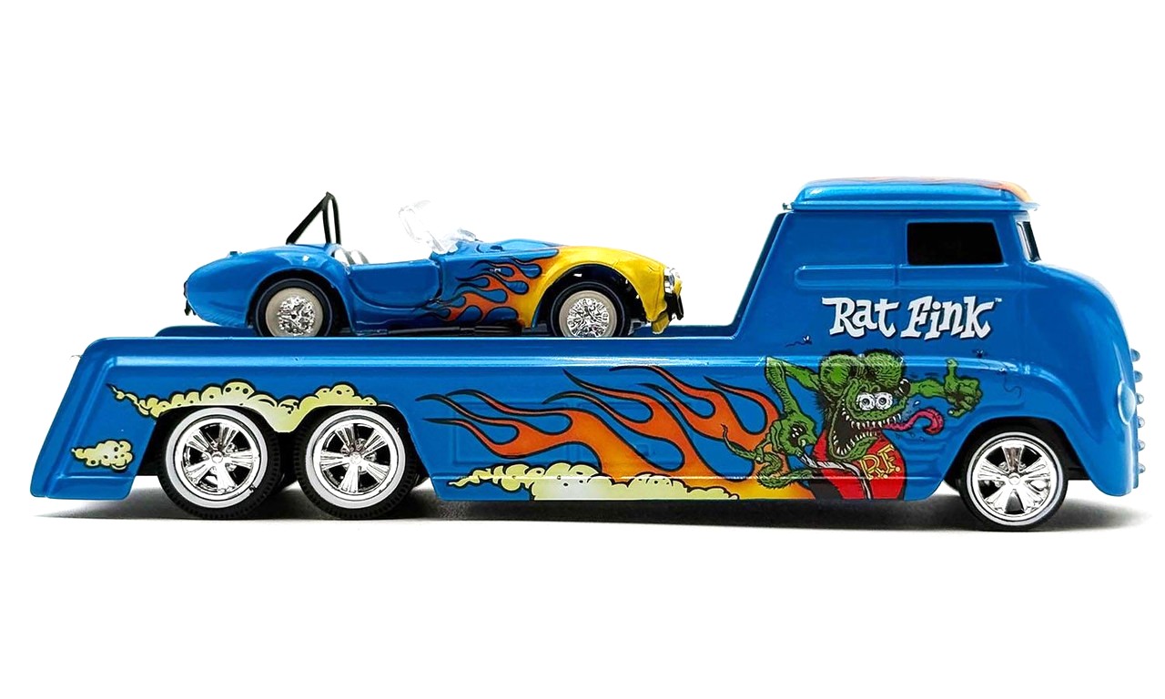 Rat Fink Hauler and Cobra Super Snake 1:64 Acme Diecast