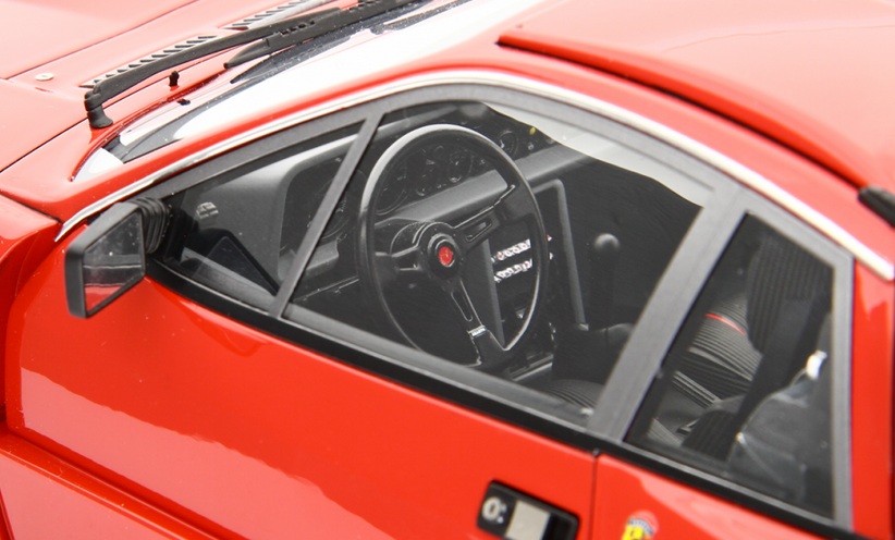 Lancia 037 Stradale 1982 red 1:12 Laudoracing Model