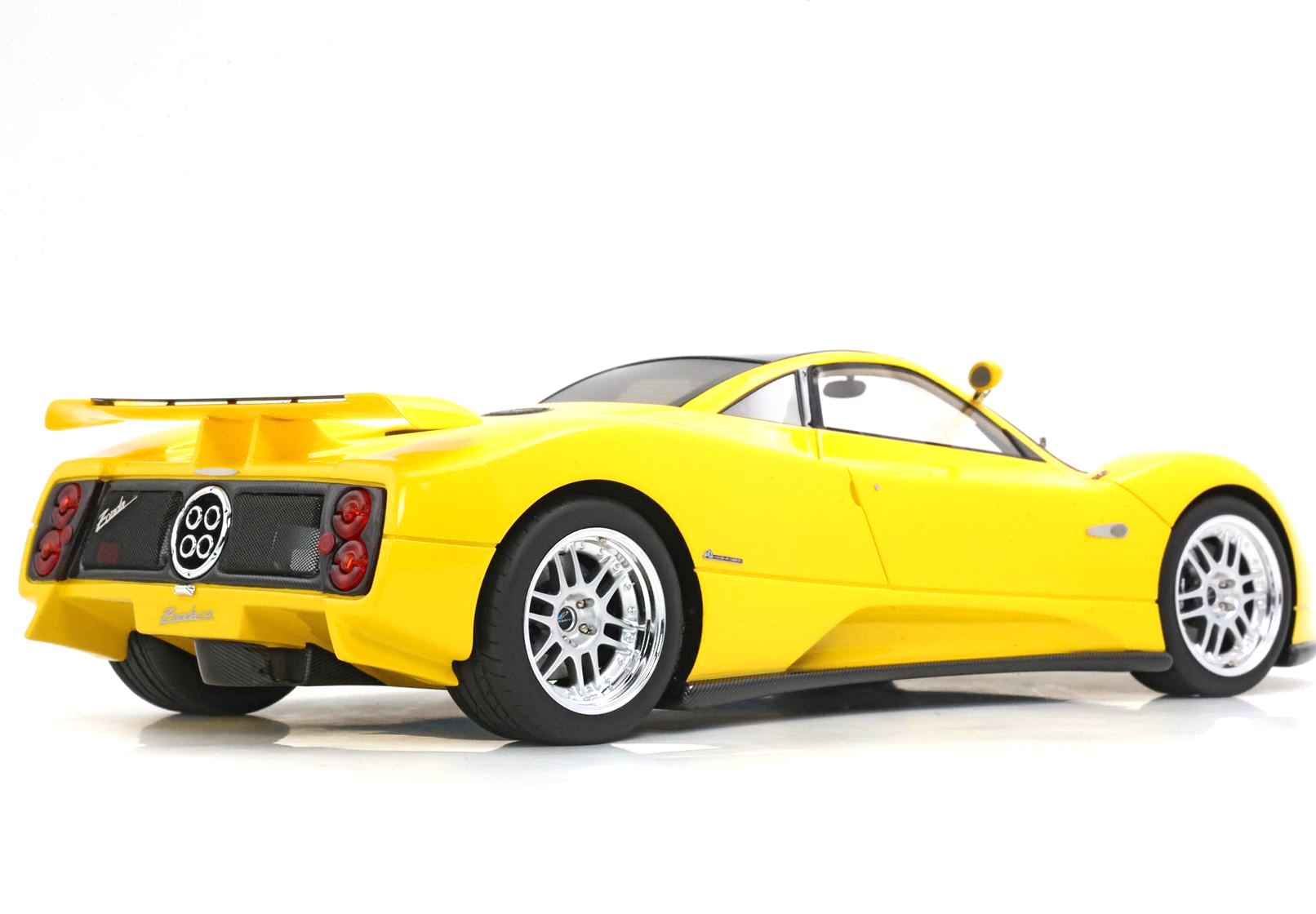 Pagani Zonda C12 Yellow 1:18 B.B.R.