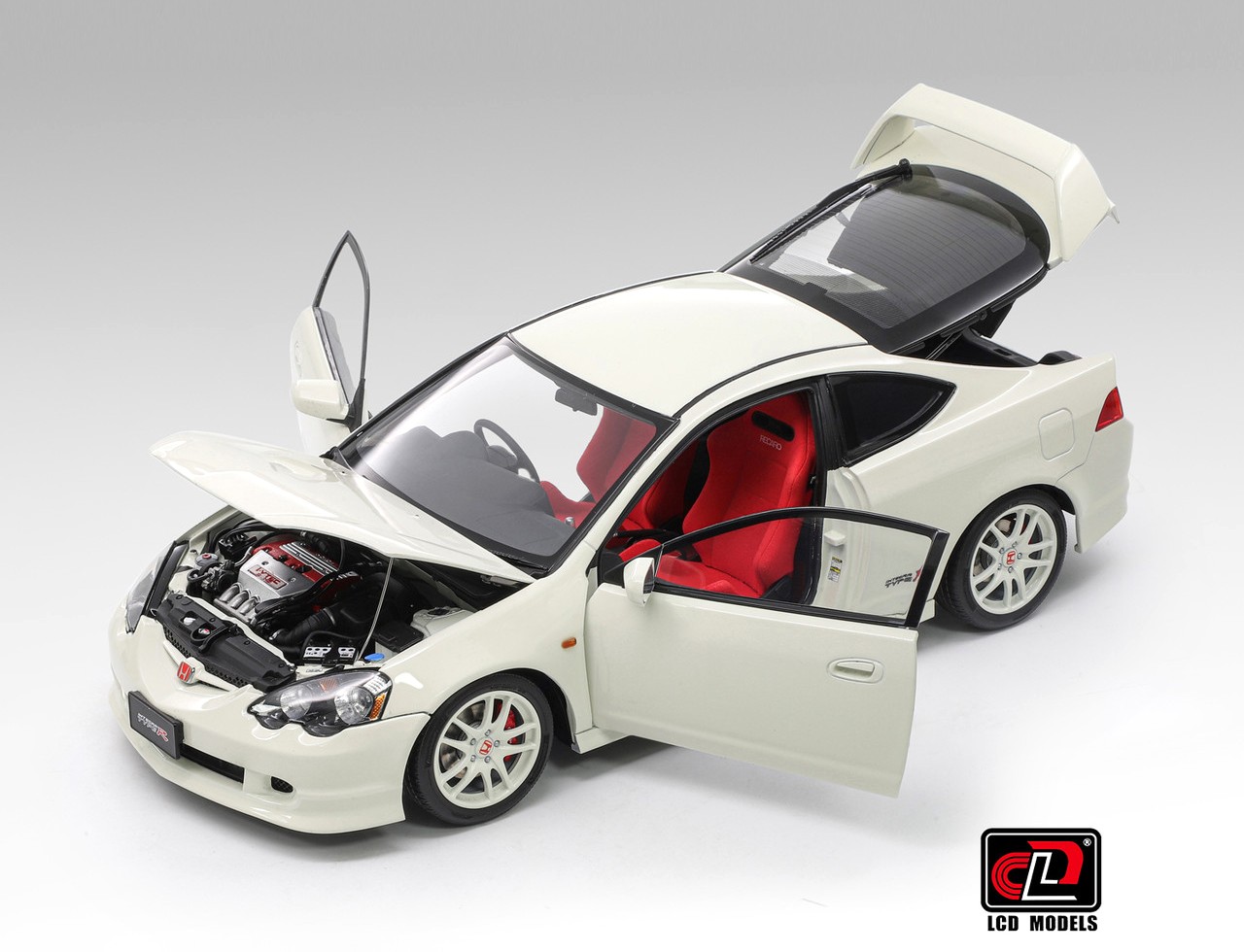 Honda Integra Type R DC5 white 1:18 LCD Model