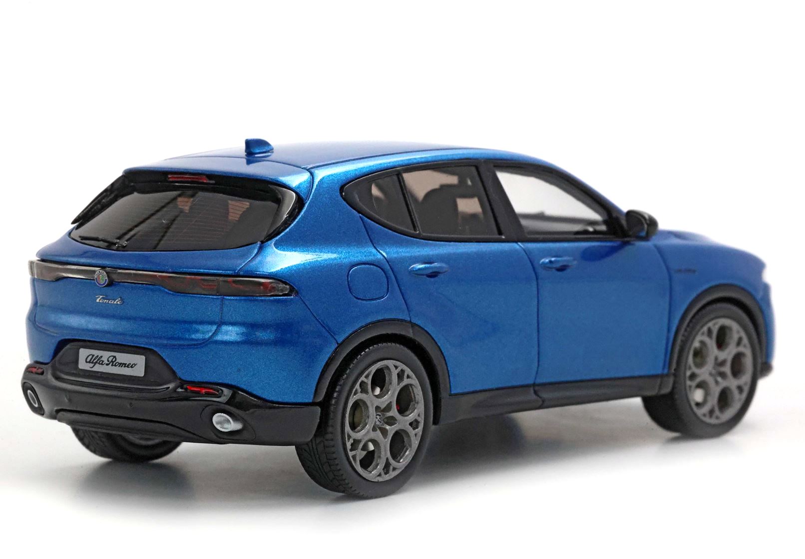 Alfa Romeo Tonale Veloce Blu Misano 1:43 B.B.R.
