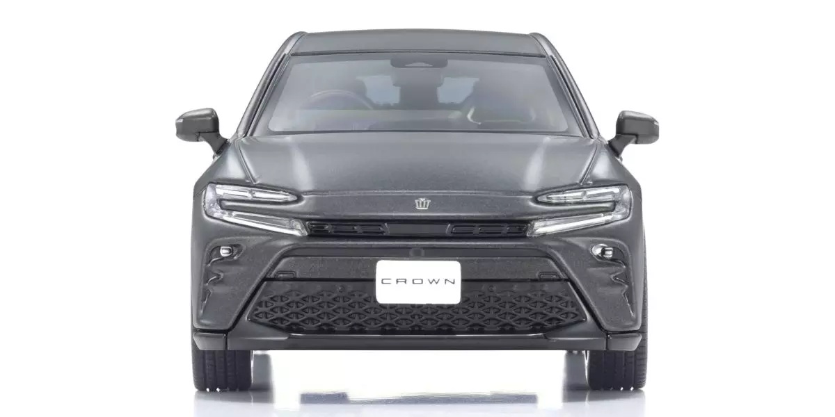 Toyota Crown Sport RS 2025 matt grey 1:43 Kyosho