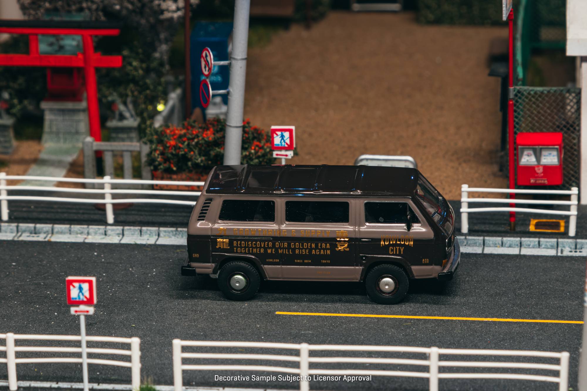 Volkswagen T3 Transporter GRS x Tarmac Works black/grey 1:64 Tarmac