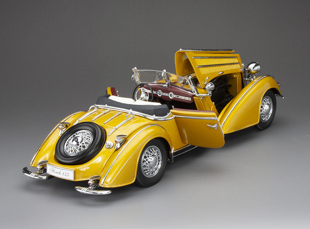 Horch 855 Special Roadster 1939 gold 1:18 Sun Star