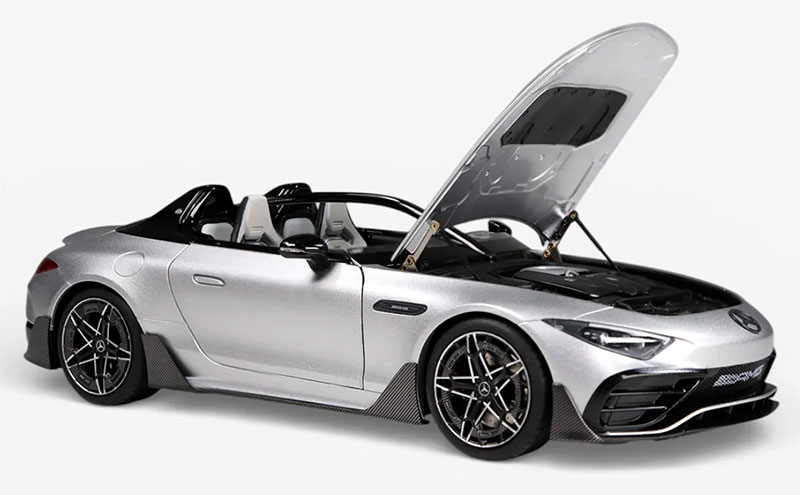 Mercedes-AMG PureSpeed silver 1:18 NZG