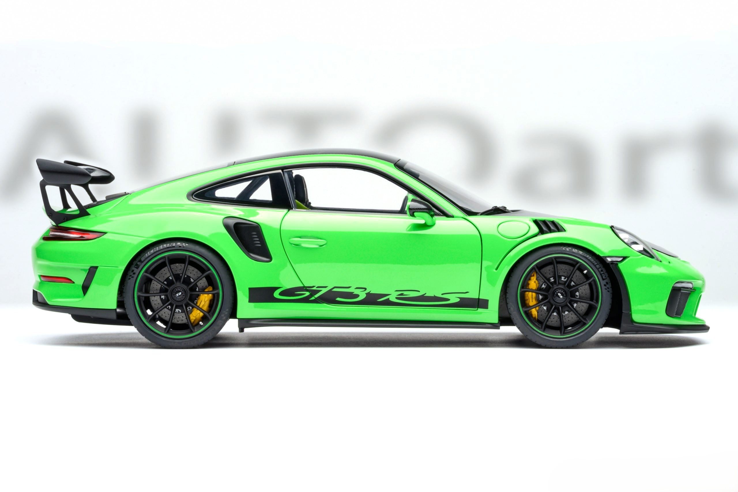 Porsche 911 GT3RS 2017 Weissach Package lizard green 1:18 AUTOart