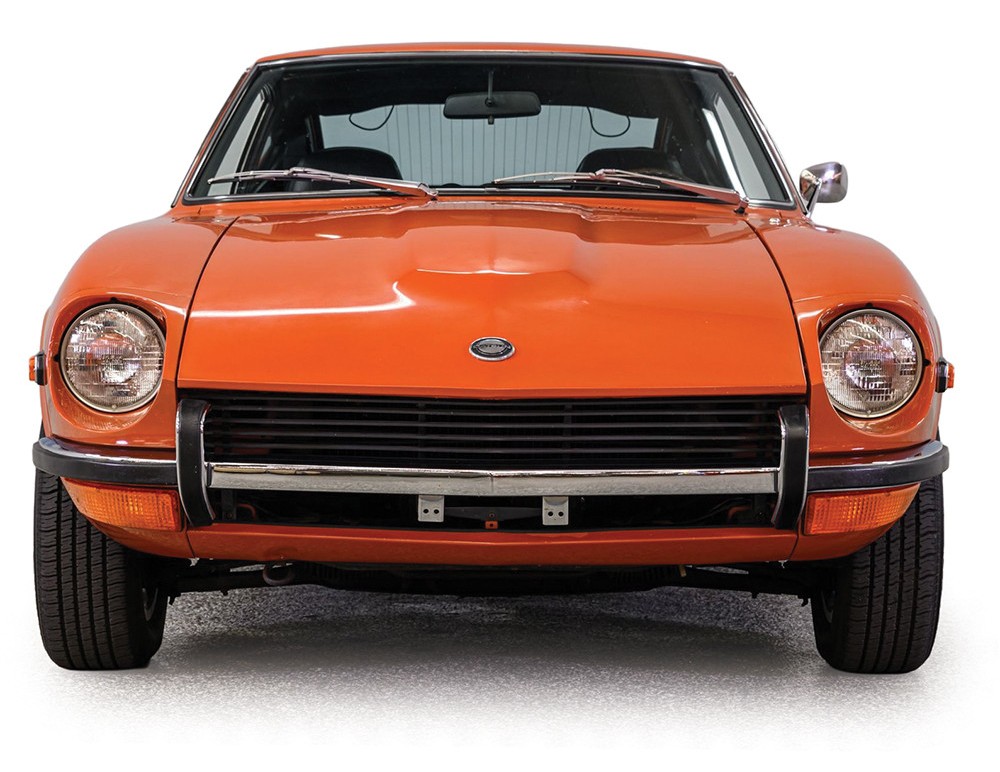 Nissan Fairlady 240ZG 1971 orange 1:64 Ixo America
