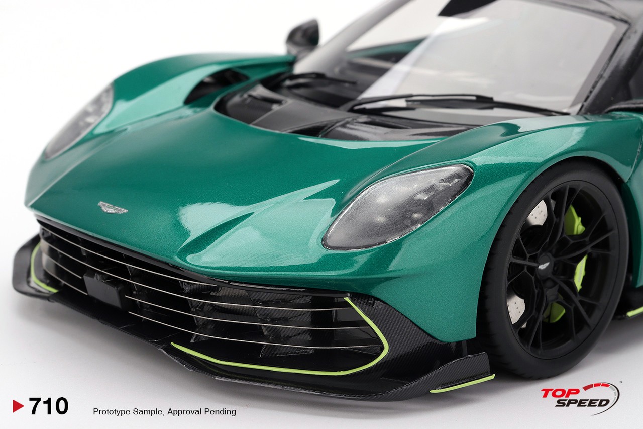 Aston Martin Valhalla 2025 podium green 1:18 TopSpeed Models