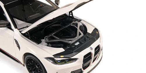 BMW M4 CSL 2022 white 1:18 Minichamps