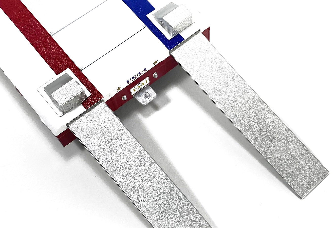 Chevrolet C-30 Ramp Truck *USA-1* 1967 white/blue/red 1:18 Acme Diecast