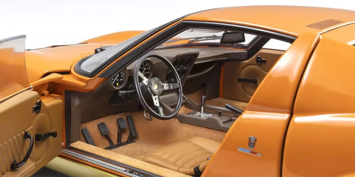 Lamborghini Miura P400 1968 orange/gold 1:12 Kyosho