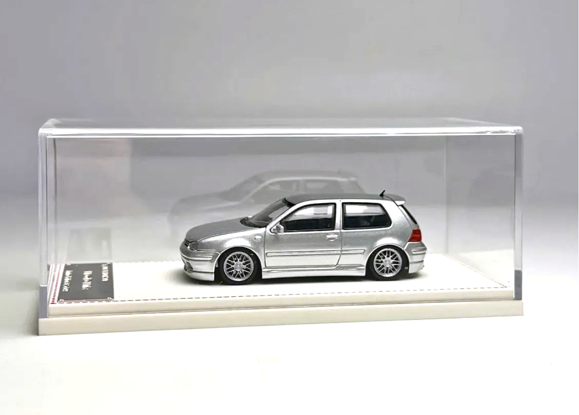 Volkswagen Golf GTI MK4 silver 1:64 Focal Horizon