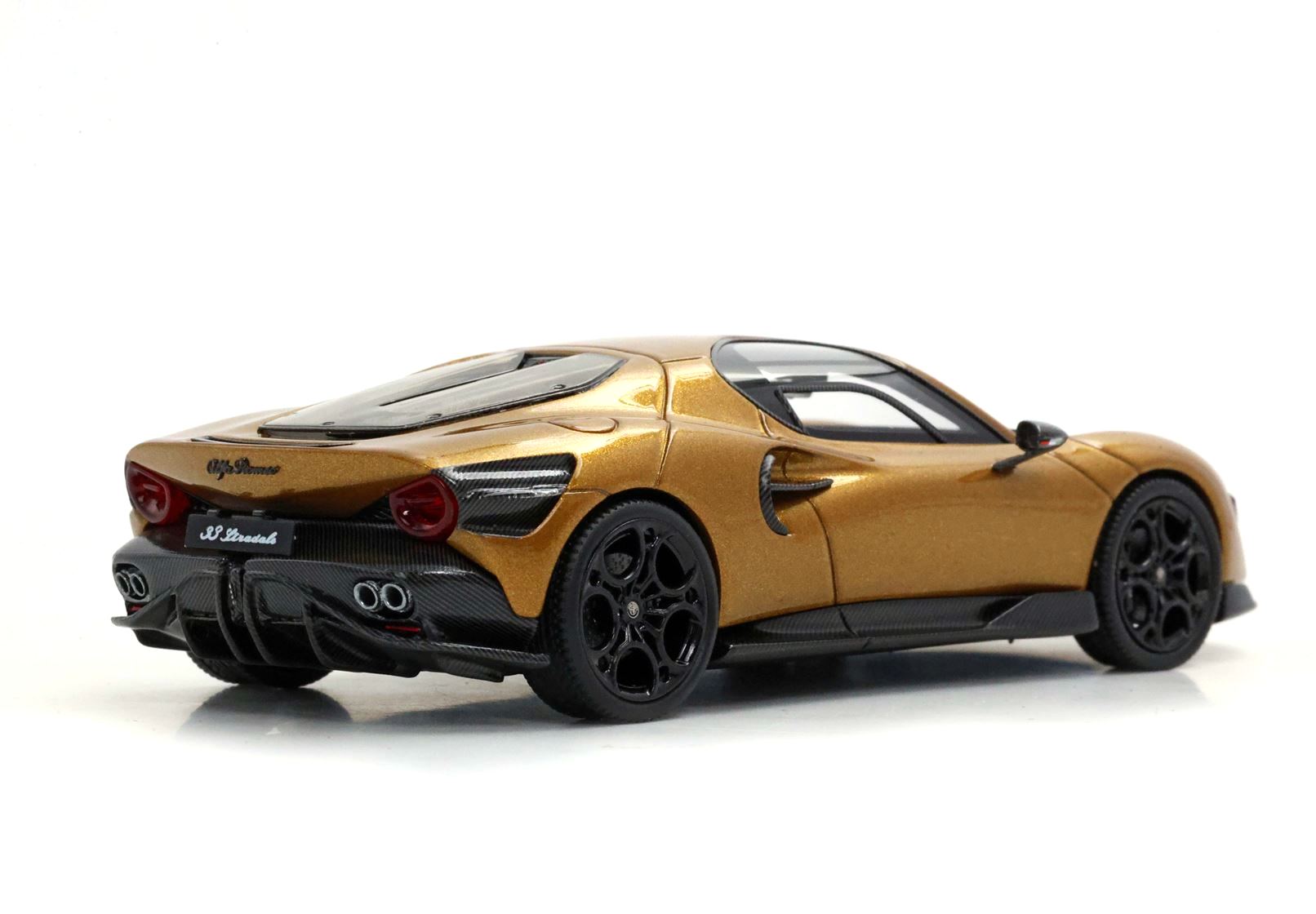 Alfa Romeo 33 Stradale Ocra 1:43 B.B.R.