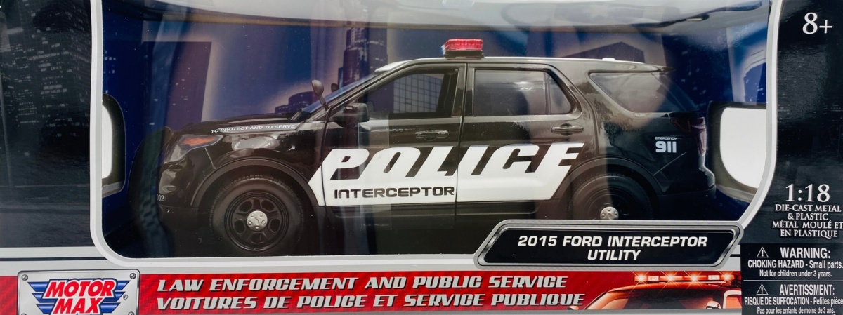 Ford Police Interceptor Utility-Promo 2015 black/white 1:18 Motor Max