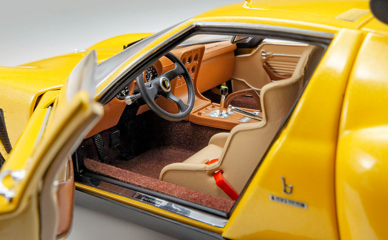 Lamborghini Miura SVR yellow 1:18 Kyosho