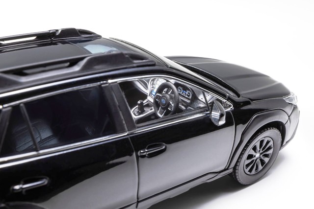 Subaru Legacy Outback 2025 black 1:43 Kyosho