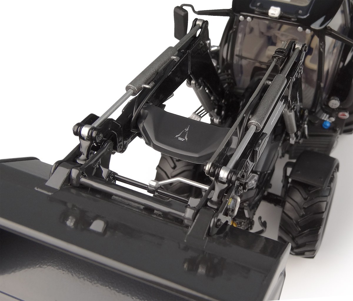 Deutz-Fahr 6150.4 TTV Tractor Warrior with FZ 47-23 Front Loader 2018 black 1:32 Universal Hobbies