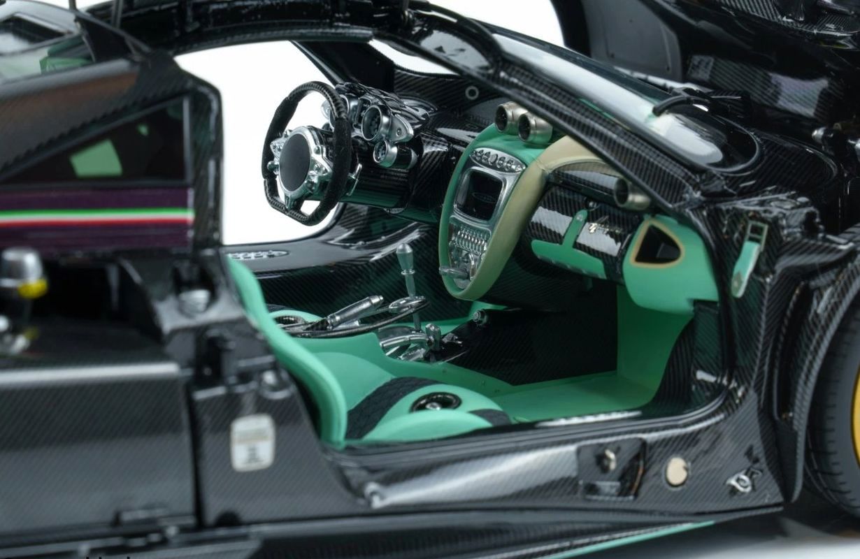 Pagani Huayra Dinastia Yazi 2026 purple i 1:18 Almost Real