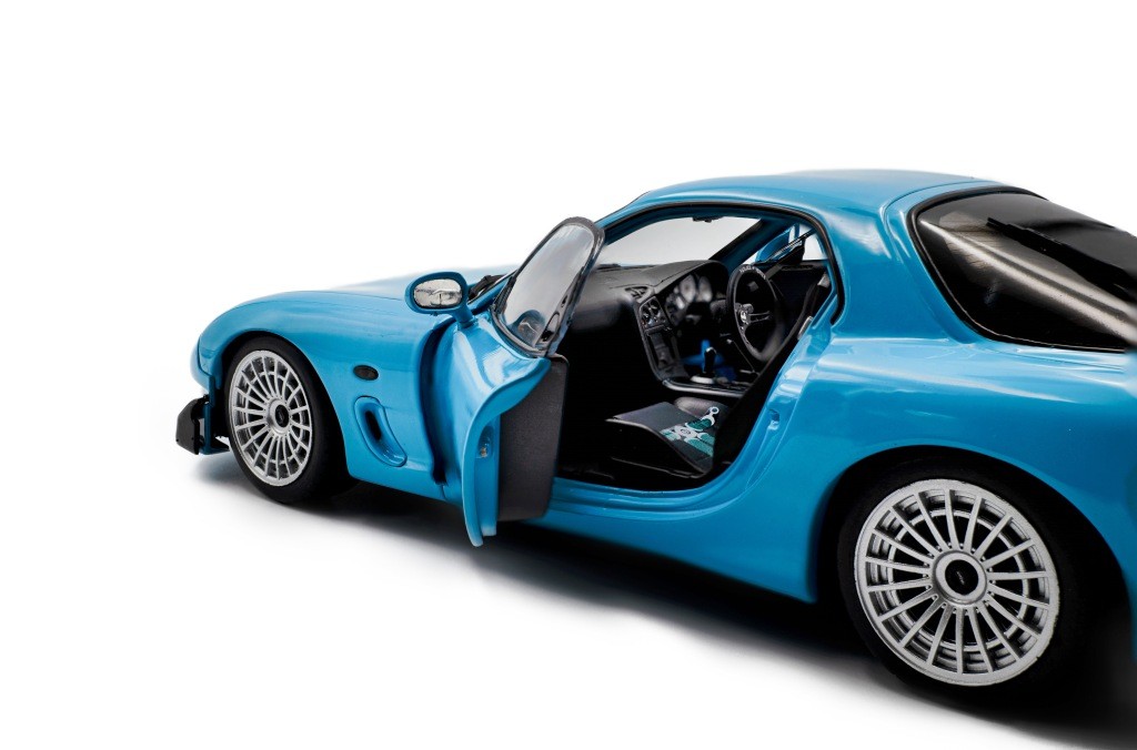 Mazda RX7 FD3RS Solido Works 1999 blue 1:18 Solido