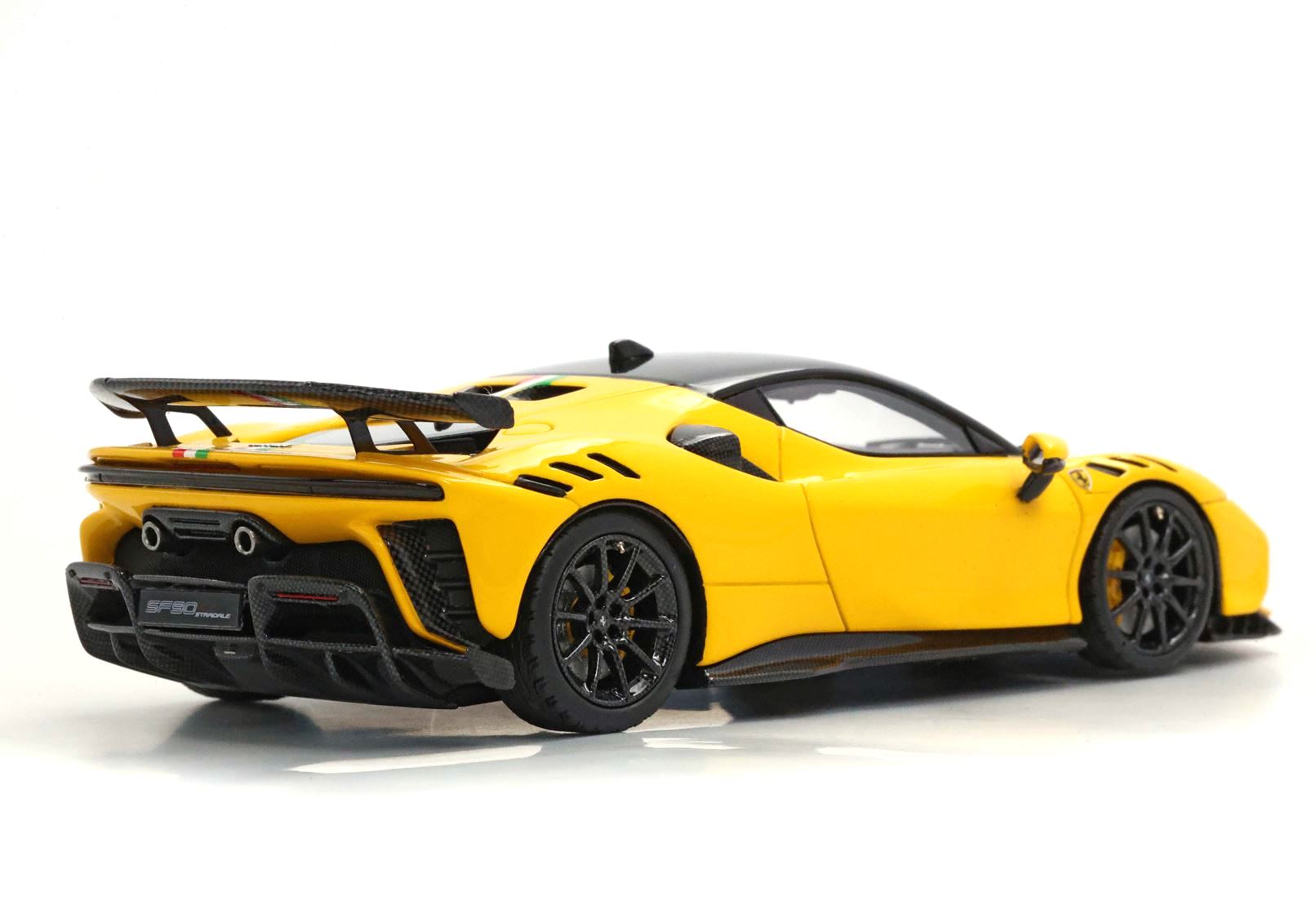 Ferrari SF90 XX Stradale Giallo Modena with Italian stripe 1:43 B.B.R.