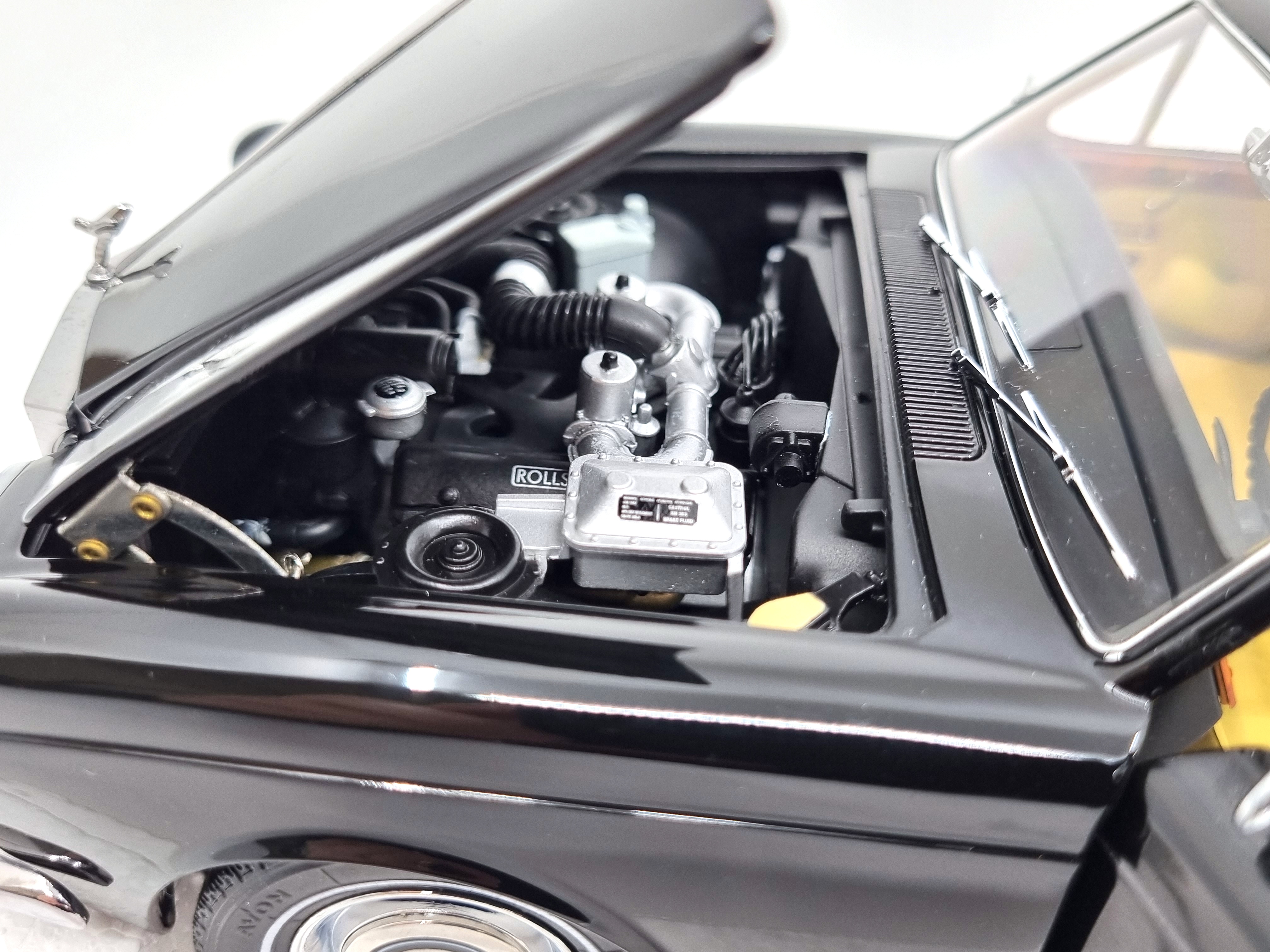 Rolls Royce Silver Shadow Mulliner Park Ward 1968 1:18 Paragon Models