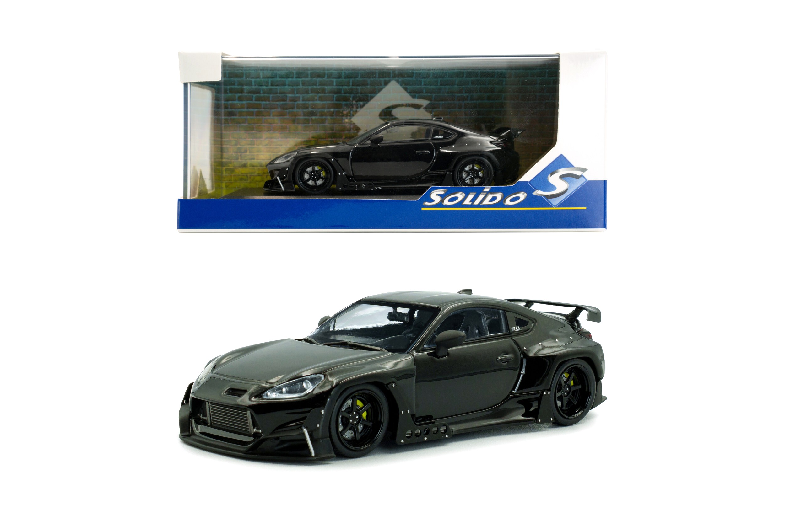 Pandem Toyota GR86 2022 black 1:43 Solido