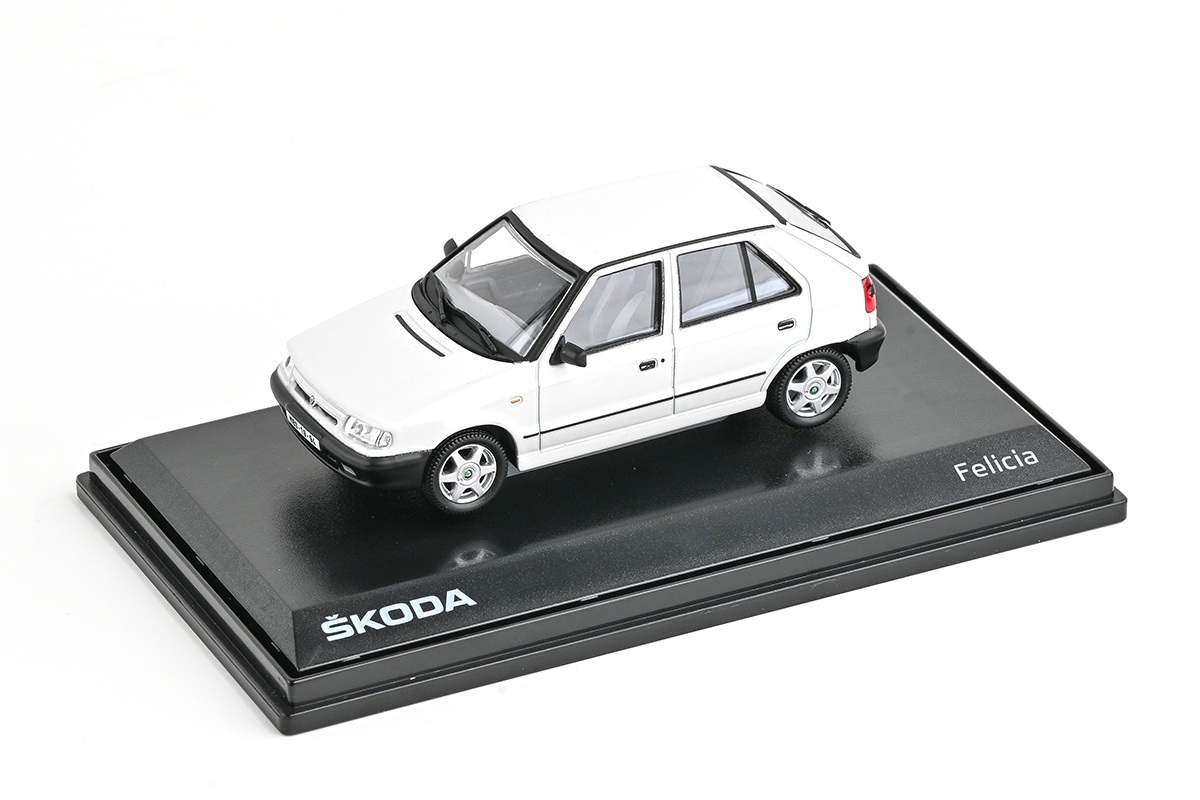 Škoda Felicia 1994 bílá 1:43 Abrex