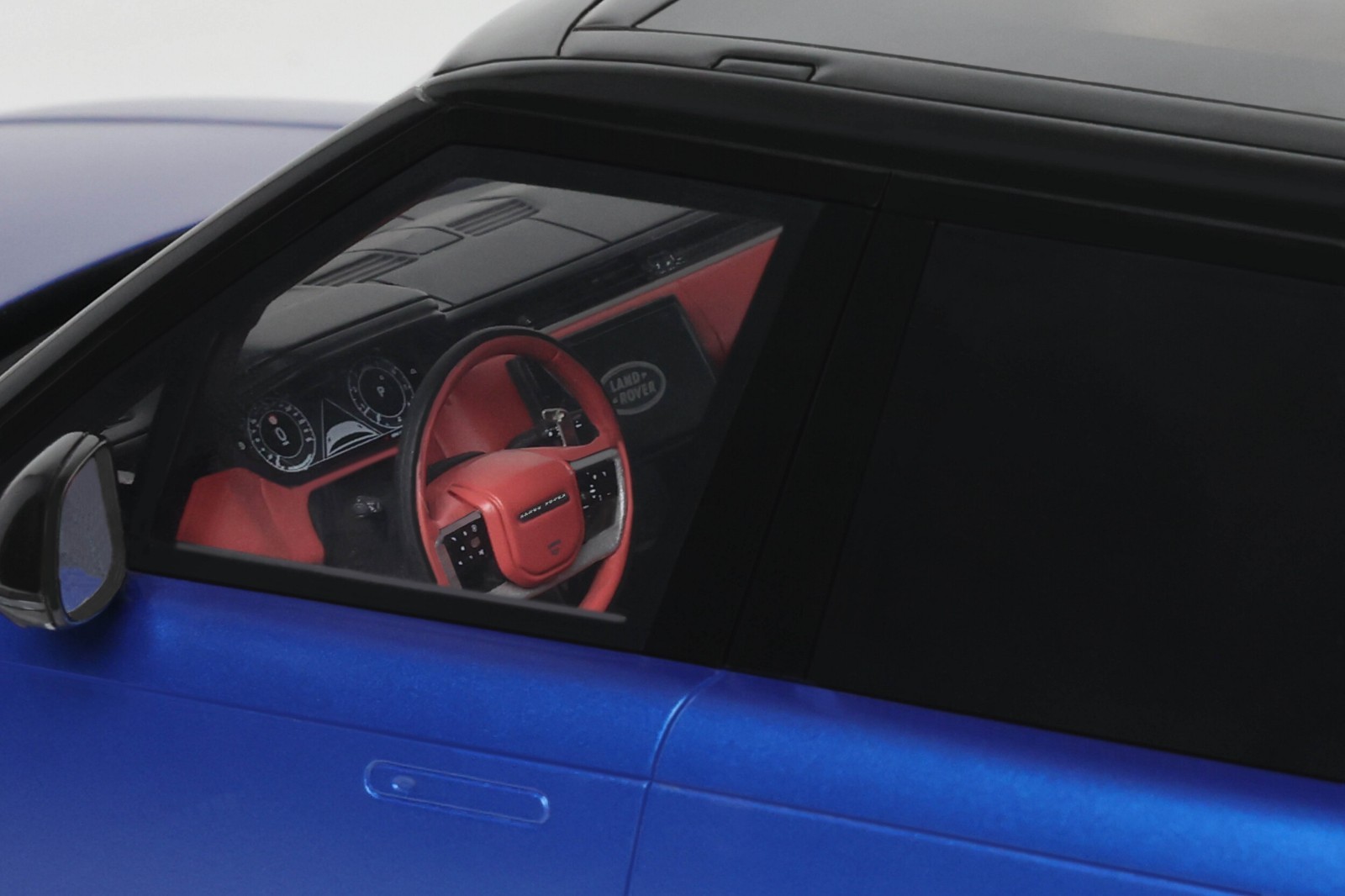 Range Rover P615 SV 2024 blue 1:18 GT Spirit