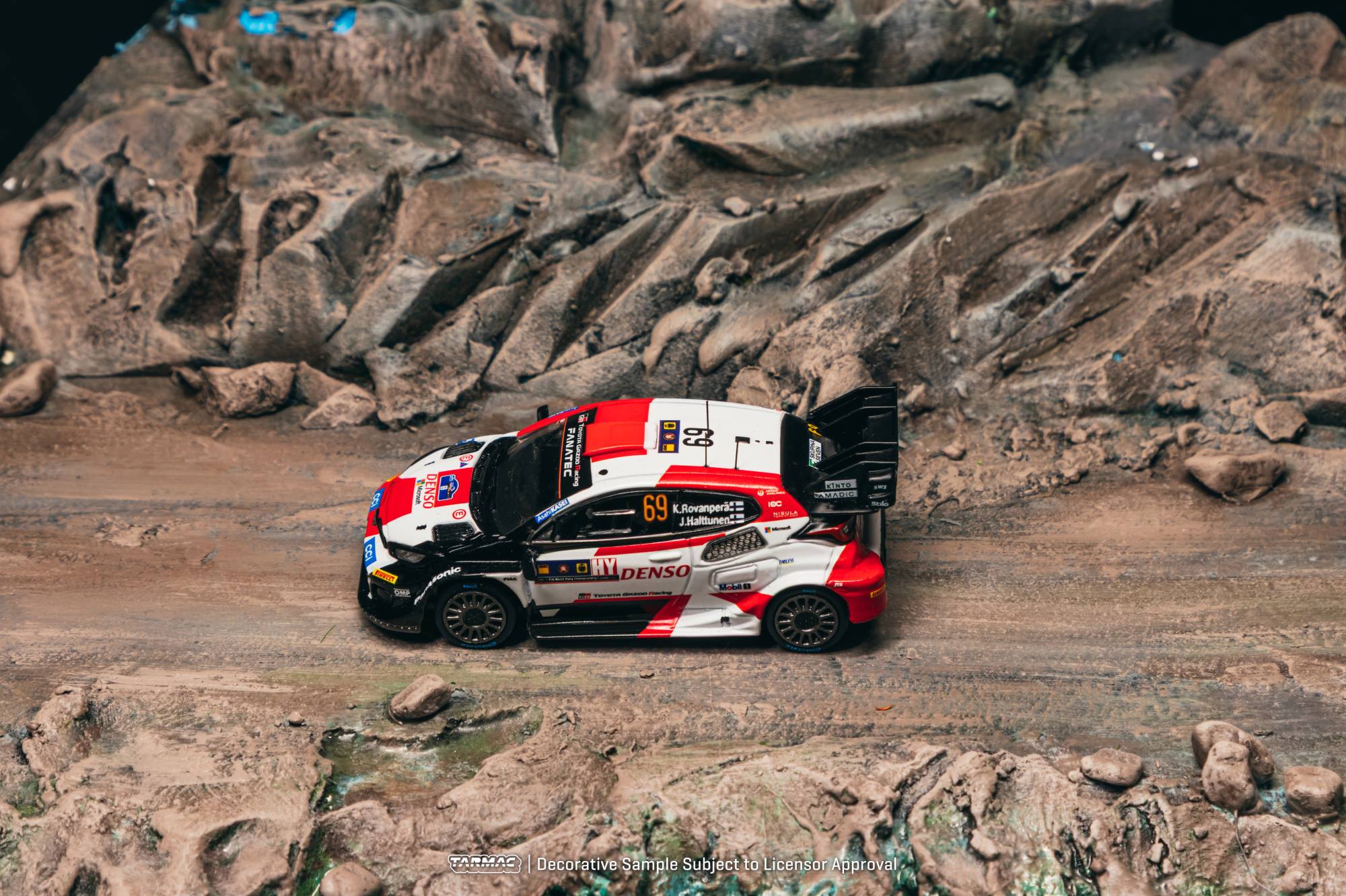 Toyota GR YARIS Rally1 HYBRID #69 K.Rovanperä/J.Halttunen Central European Rally 2023 WRC World Champion 2023 1:64 Tarmac