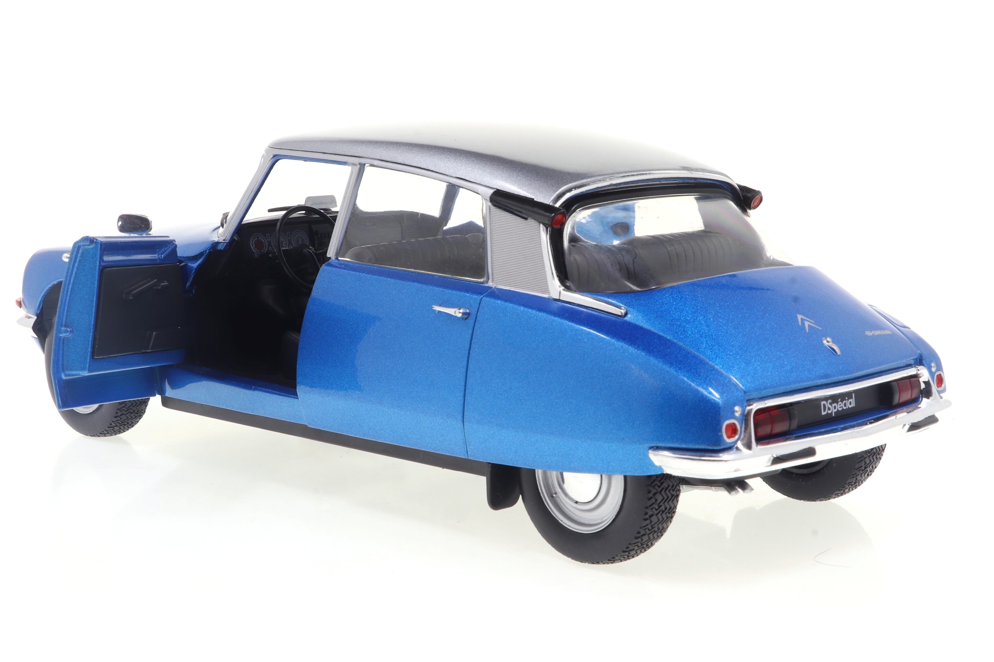 Citroen D Special 1972 blue 1:18 Solido