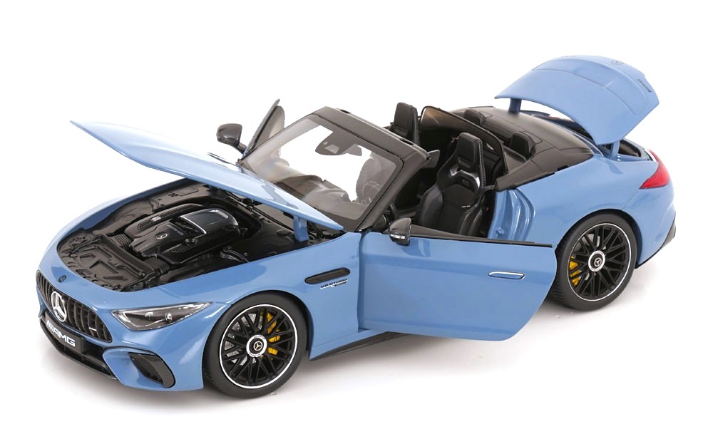 Mercedes-AMG SL63 AMG 4Matic+ 2021 light blue 1:18 iScale