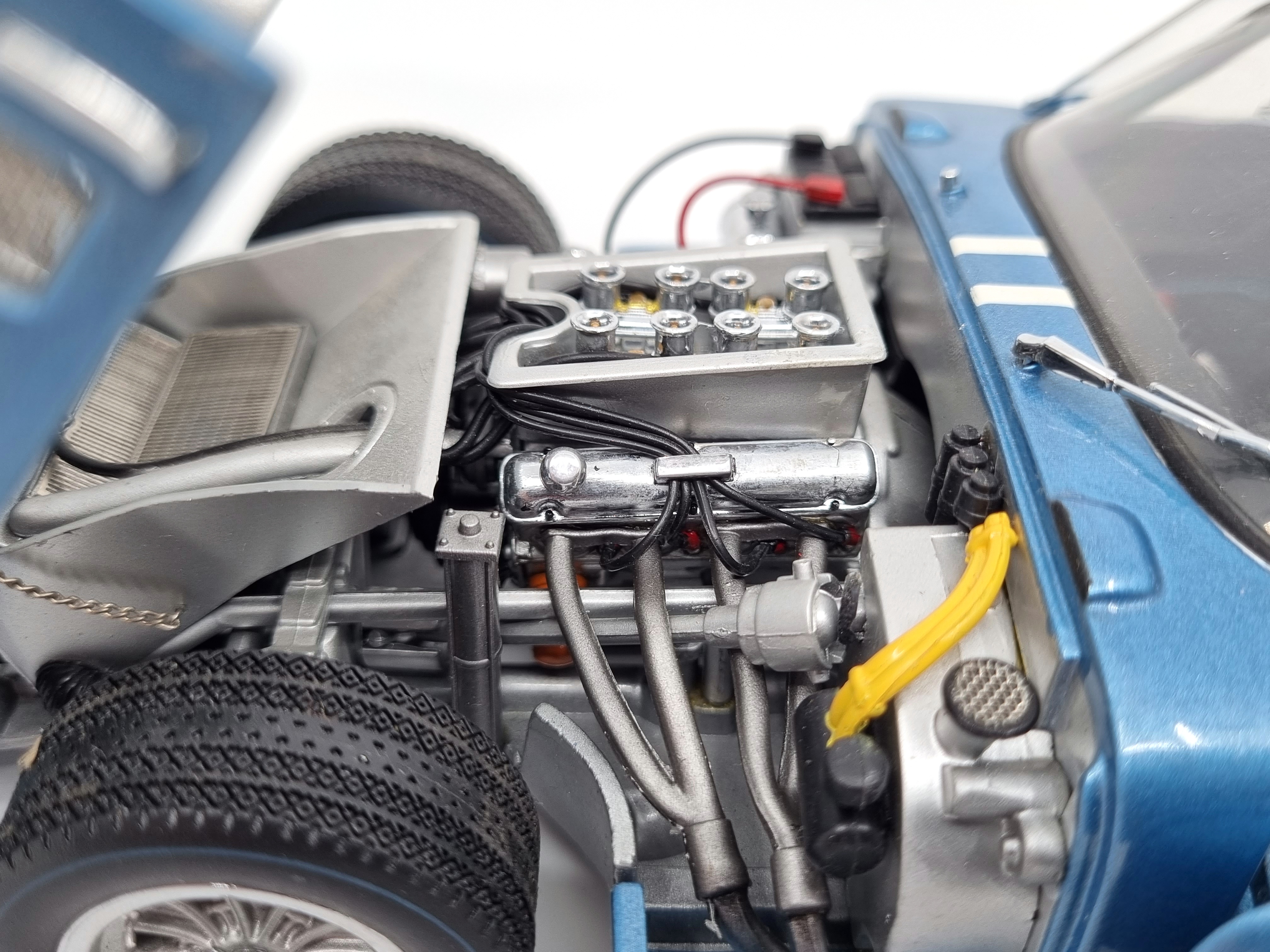 Cobra Daytona Coupe #15 1:18 Exoto