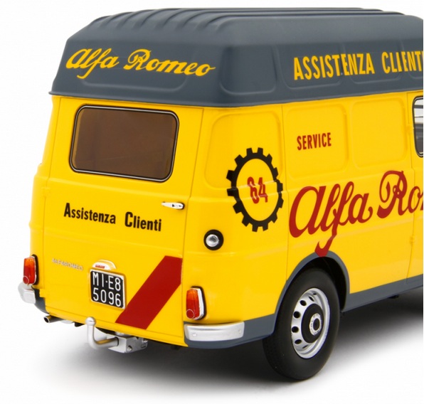 Alfa Romeo F12 High Roof Van Assistance *Assistenza Clienti* 1967 yellow 1:18 Laudoracing Model