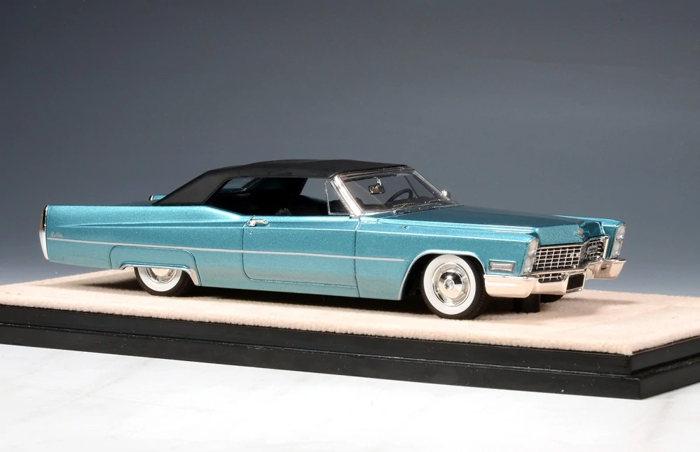 Cadillac De Ville Convertible Closed Roof 1967 Capri aqua metallic 1:43 Stamp Models