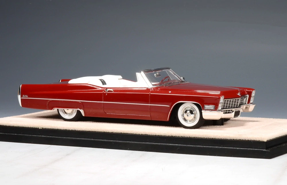 Cadillac De Ville Convertible Open Roof 1967 Flamenco red 1:43 Stamp Models
